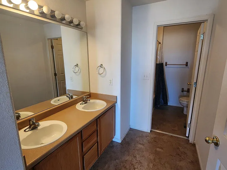 9530 E Florida Ave #2009 — Photo 4