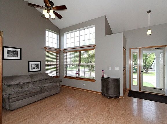 3rd image of 1631 Fairfax Ln
