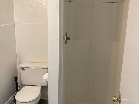 5th image of 319 S Shelby St #6
