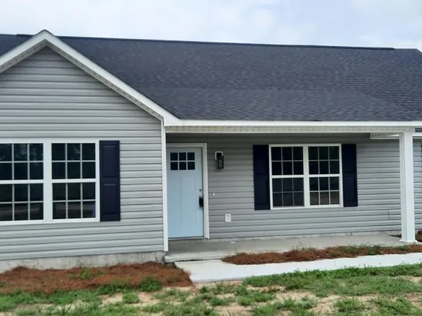 478 Ashby Dr, Douglas, GA 31535