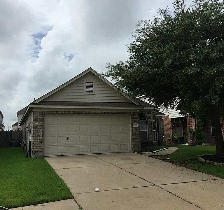 1st image of 19431 Hillside Springs Cir