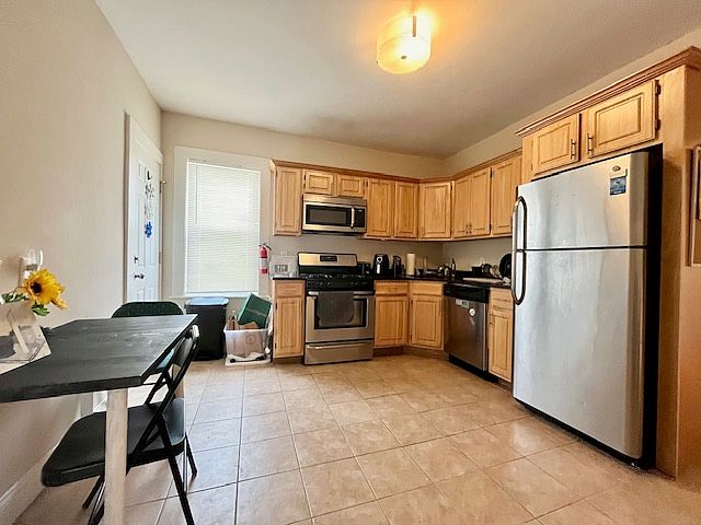 1st image of 36 Sudan St