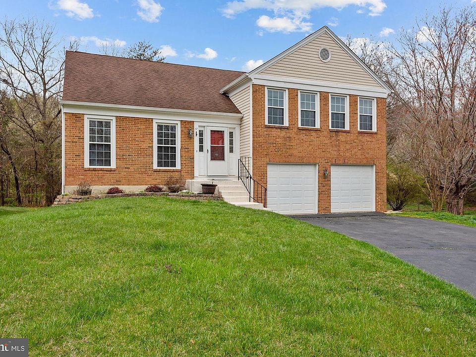 1st image of 17 Dudley Ct