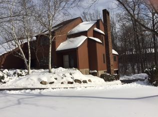 31 Grist Mill Run, Mahwah, NJ 07430