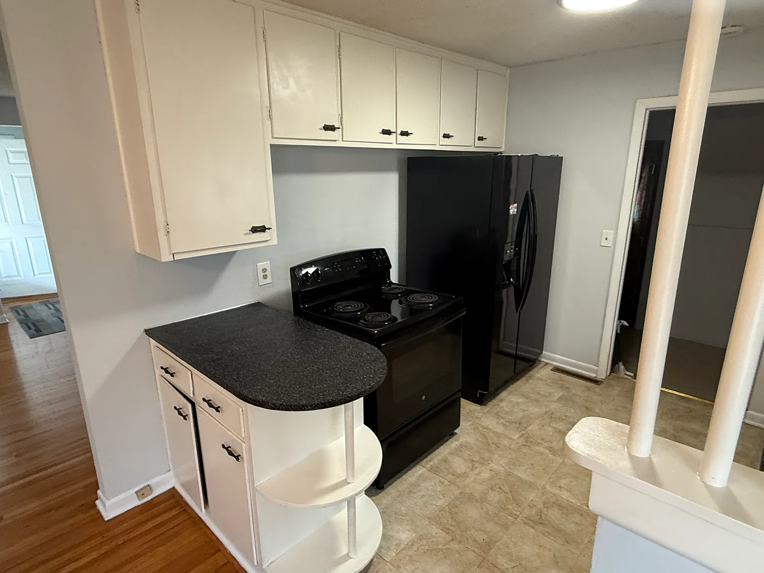 2 bed, 906 sqft, $1,025 — Photo 2