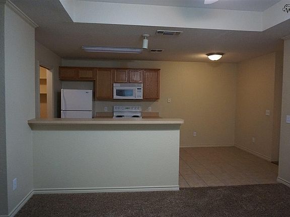 3rd image of 4710 Brookdale Dr APT 11