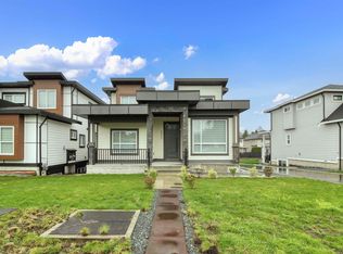 5942 168th St, Surrey, BC V3S 3X7