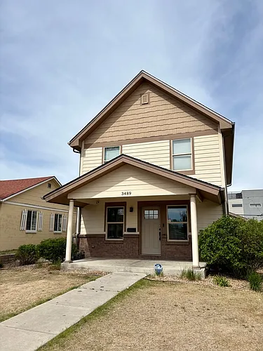 3489 Ash St Photo 1