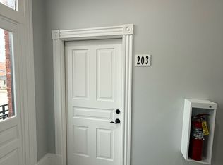 35 E 17th St #203, Dubuque, IA 52001