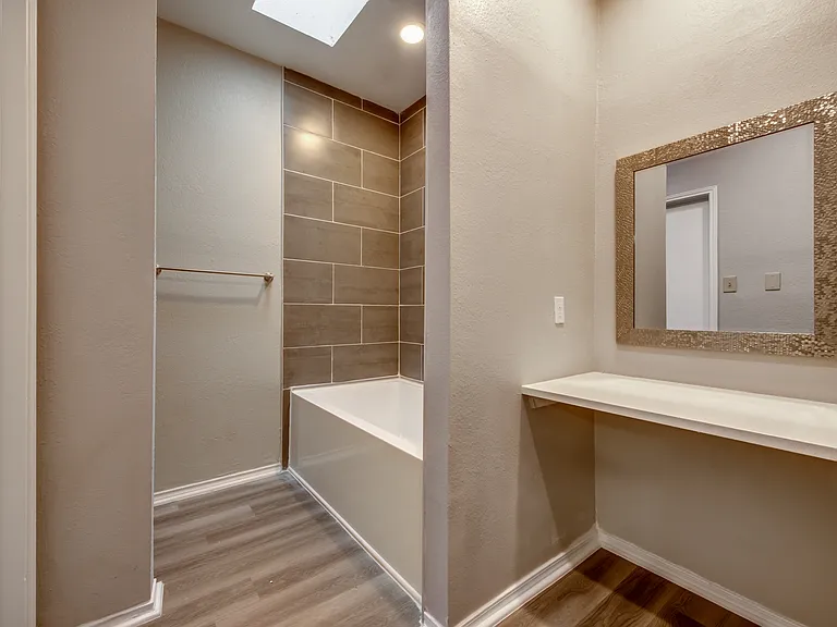 510 Norwood Pl #7 — Photo 20