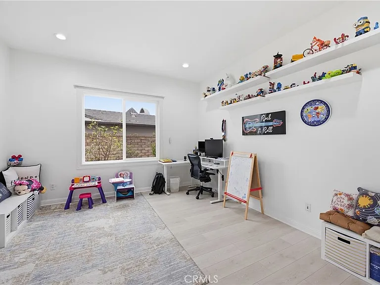 14852 Hightop St — Photo 10
