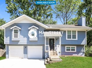 2128 NE Cookson St, Lees Summit, MO 64086