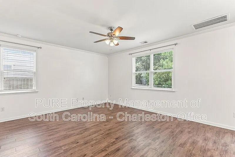 4 bed, 2.5 bath, 2164 sqft, $2,499 — Photo 4