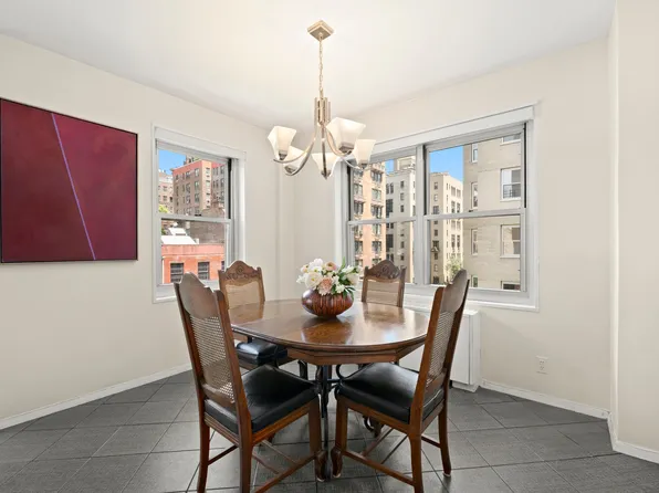 20 East 9th Street 7V image 3 of 22