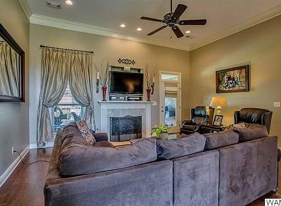 3rd image of 13923 Grand Pointe Blvd