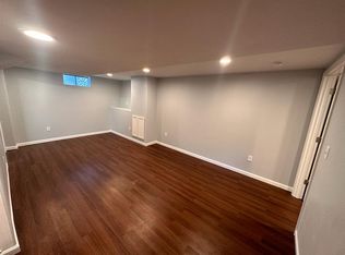 1414 Orchard Dr, Cedar Falls, IA 50613