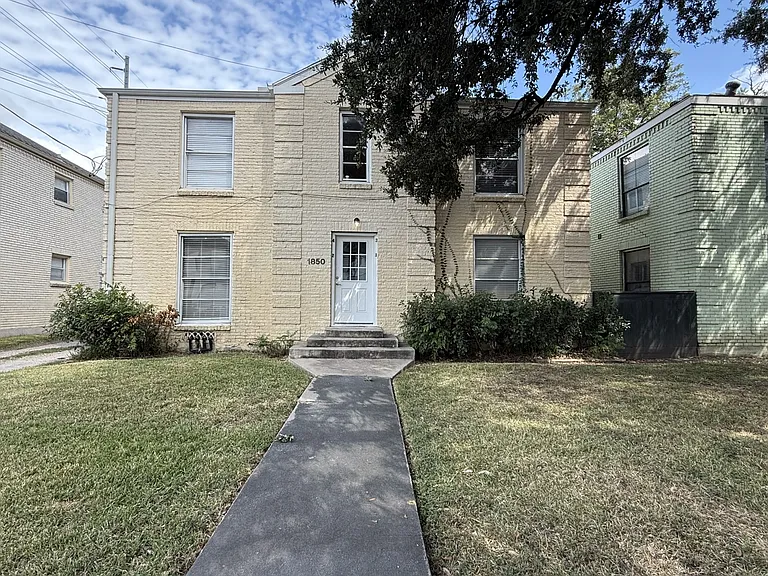 1850 W Main St #1 — Photo 7