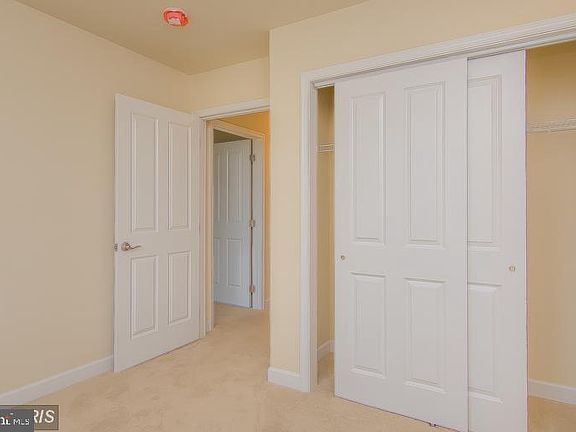 5th image of 522 Hotchkiss Dr