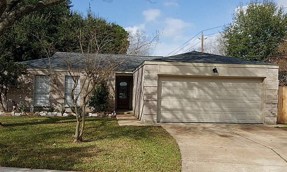 1st image of 1115 Beecroft Dr