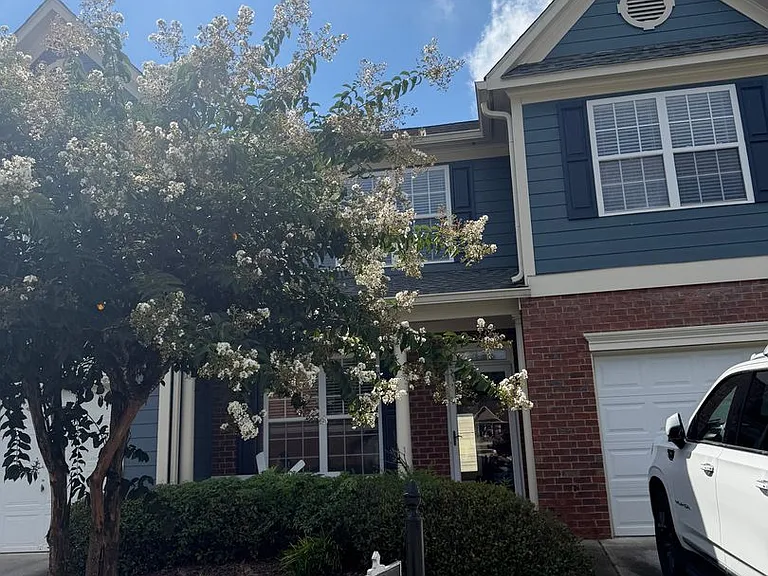 6262 Shoreview Cir — Photo 2