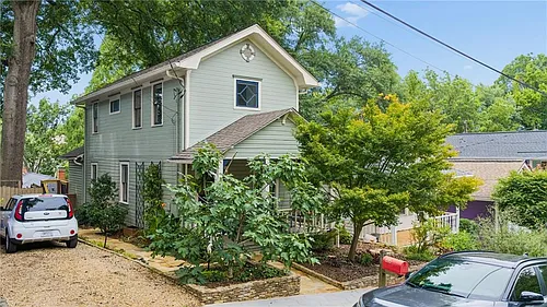 816 Virgil St NE Photo 1