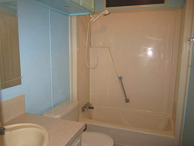 1st image of 403 Edgemar Ct