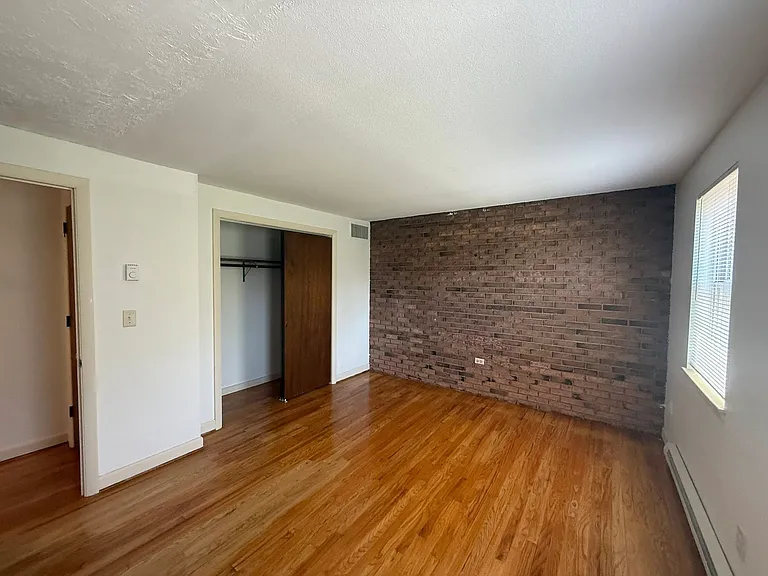 666 Middle Tpke E — Photo 15