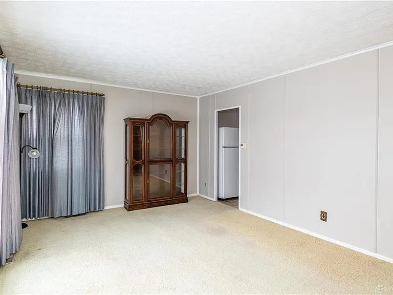 2974 Woodman Dr — Photo 4