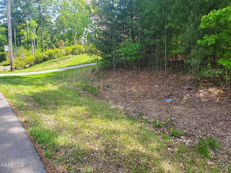 1st image of Wexford Ln
