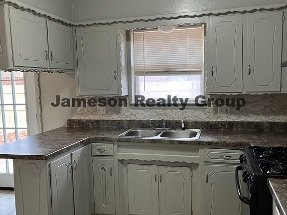 5th image of 7828 NW 7th St