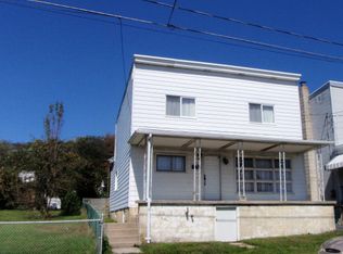 711 W Pine St, Frackville, PA 17931