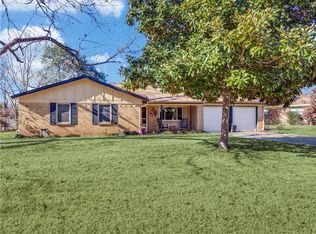 221 Belmont St, Hurst, TX 76053