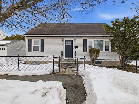 2nd image of 65 Gore Rd