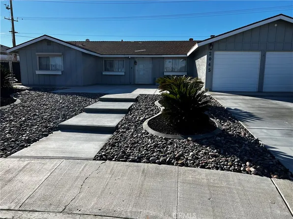 2045 Barcelona Cir, Barstow, CA 92311