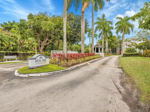 118 Royal Park Drive #4G, Oakland Park, FL 33309