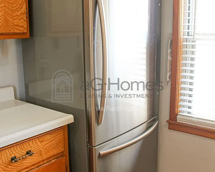 317 W Peach St — Photo 12
