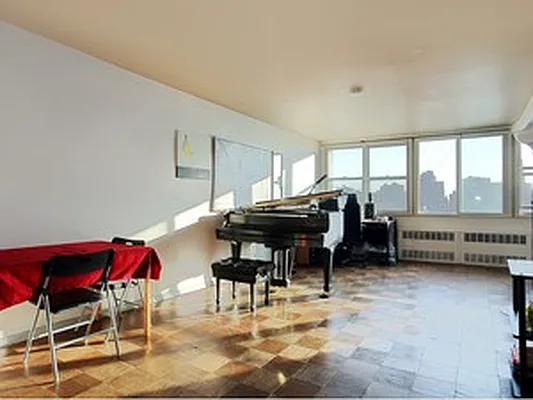 Sold by Corcoran | media 8