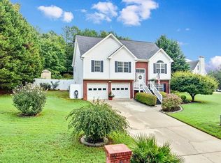 131 Walkers Pond Dr, Villa Rica, GA 30180