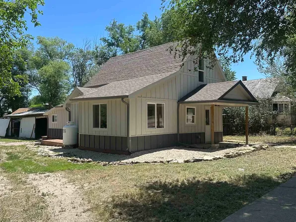 703 4th Ave, Edgemont, SD 57735
