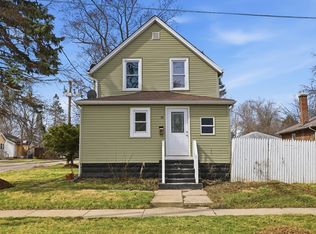 52 Wisconsin Ave, Waukegan, IL