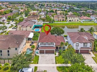 15542 SW 14th St, Miami, FL 33194