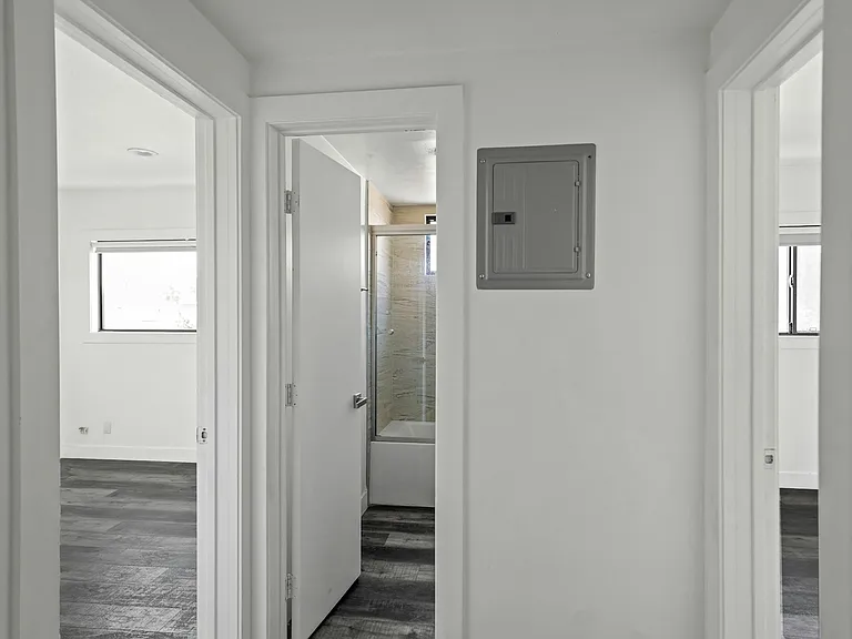 215 N Fickett St #5 — Photo 12