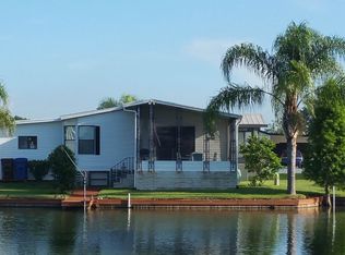 33 Lakeview Dr, Mulberry, FL 33860