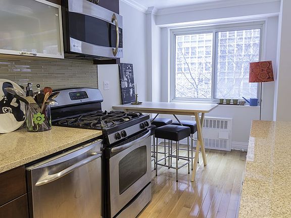 4th image of 135 W 96th St APT 3c