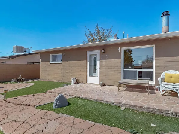 9005 Woodland Ave NE, Albuquerque, NM 87112
