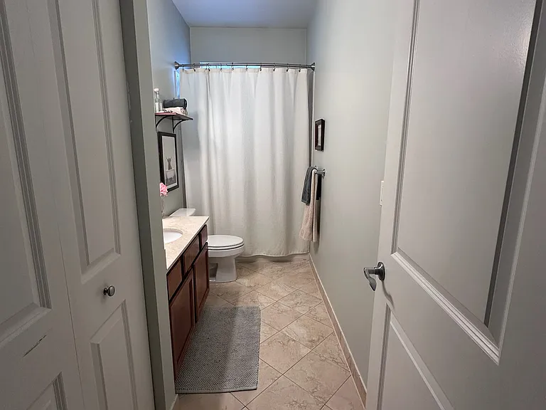 2nd bathroom