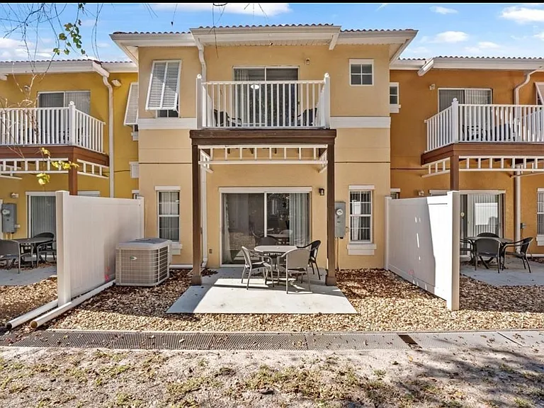 1017 Park Ridge Cir #1017 — Photo 14