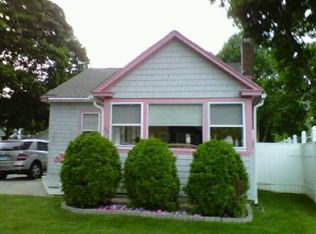 35 Middletown Ave, Old Saybrook, CT 06475