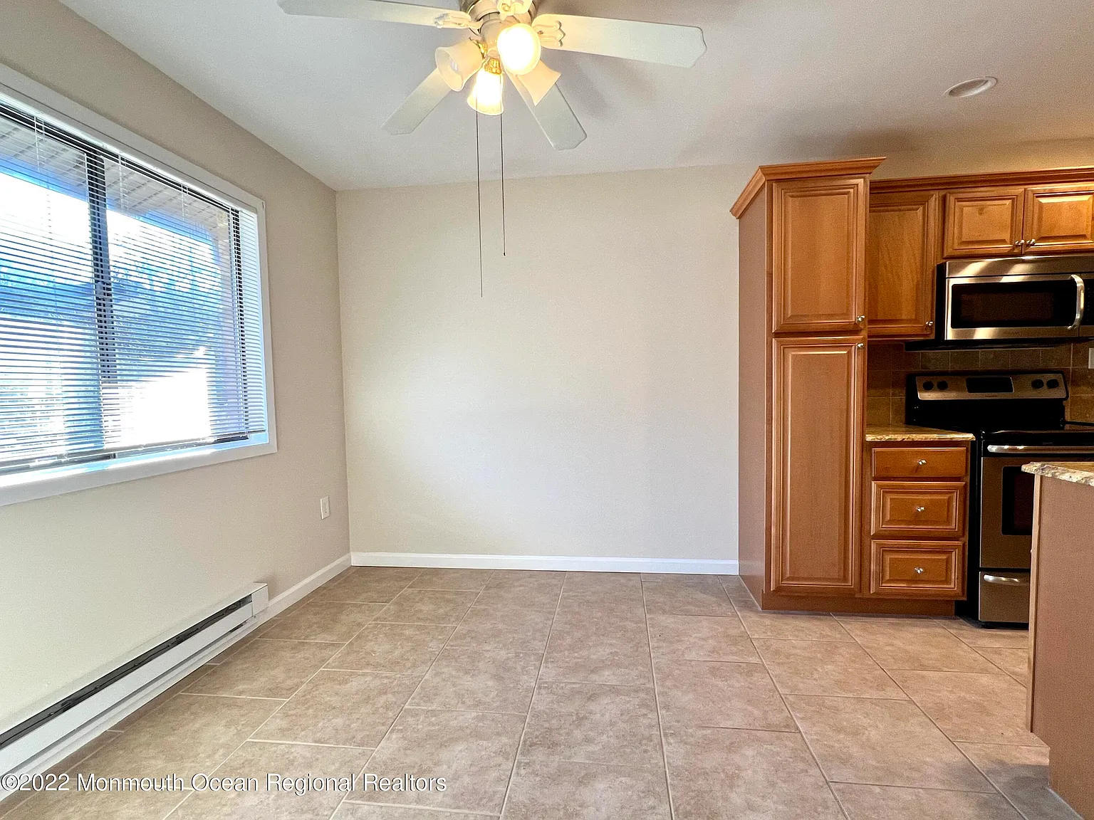 2 bed, 1.5 bath, 1043 sqft, $2,500 — Photo 3