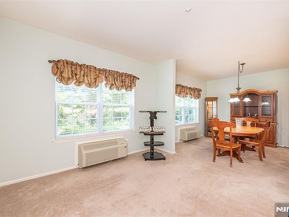 4th image of 1101 Richmond Rd #101